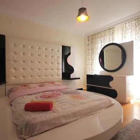 Stone House Aparthotel